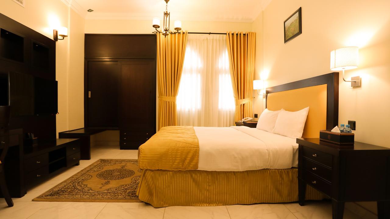 Remas Hotel Suites - Al Khoudh, Seeb, Muscat Kültér fotó